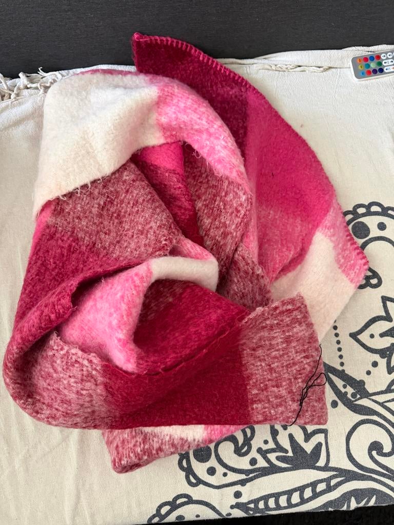 Roze sjaal – zacht en warm, Ophalen, Zo goed als nieuw, Sjaal