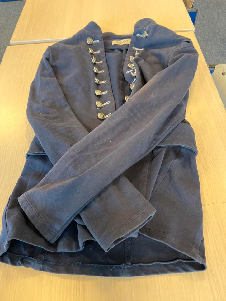 Toyelles marineblauwe militaire stijl jasje met knopen, Kleding | Dames, Jassen | Zomer, Zo goed als nieuw, Maat 38/40 (M), Blauw