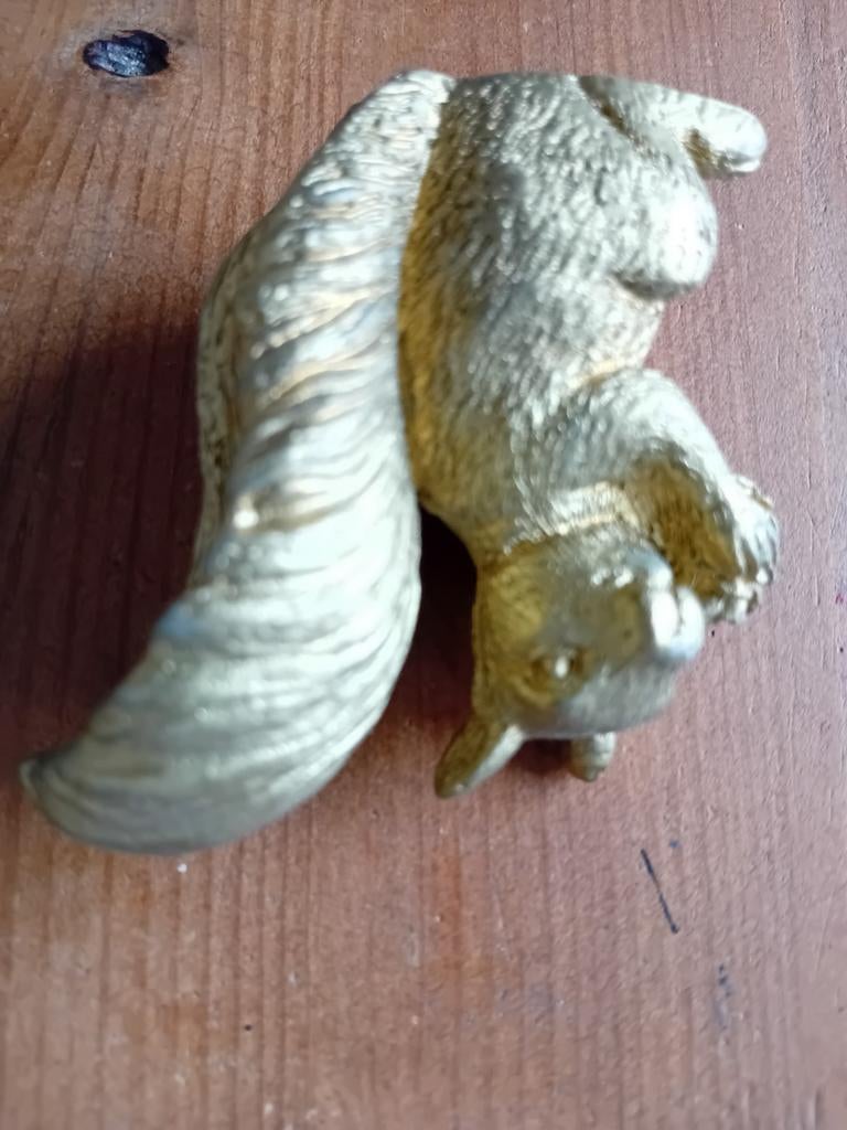 Goud kleurige eekhoorn, Ophalen of Verzenden, Zo goed als nieuw, Goud, Goud