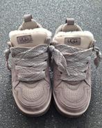 UGG lowmel, UGG, Ophalen of Verzenden, Grijs, Sneakers of Gympen