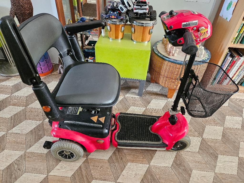 Wispa scoot mobiel opvouwbaar inklapbaar in goede staat, Ophalen, Inklapbaar, Zo goed als nieuw, Elektrische rolstoel
