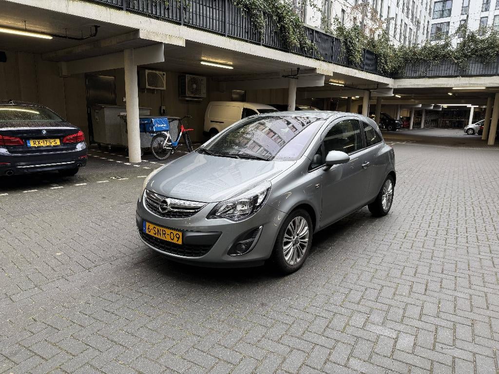 Opel Corsa 1.2 16V 3D Easytronic 2013 Grijs (automaat), Auto's, Opel, 450 kg, 40 €/maand, 4 cilinders, Origineel Nederlands