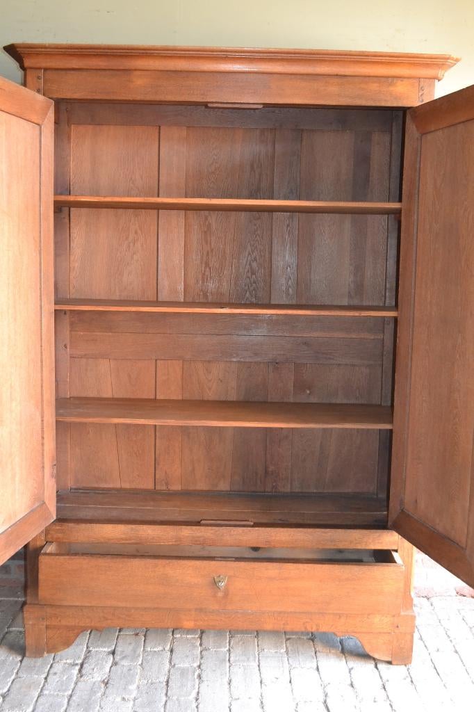 Prachtige strakke antieke eiken kast., Verzenden