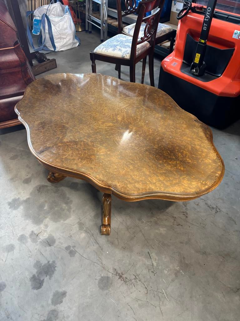 Victoriaanse salontafel wortelnotenhout, Huis en Inrichting, Ophalen, Gebruikt, 100 tot 150 cm, 50 tot 100 cm