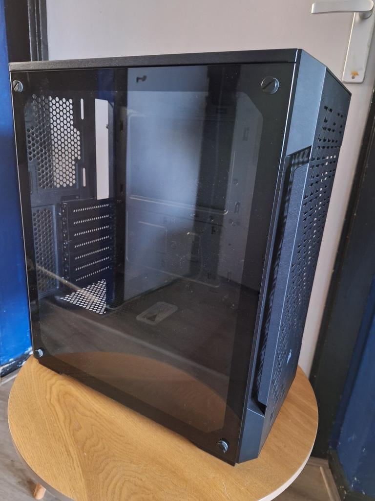 Corsair 220T pc behuizing / case, Computers en Software, Computerbehuizingen, Ophalen, Zo goed als nieuw