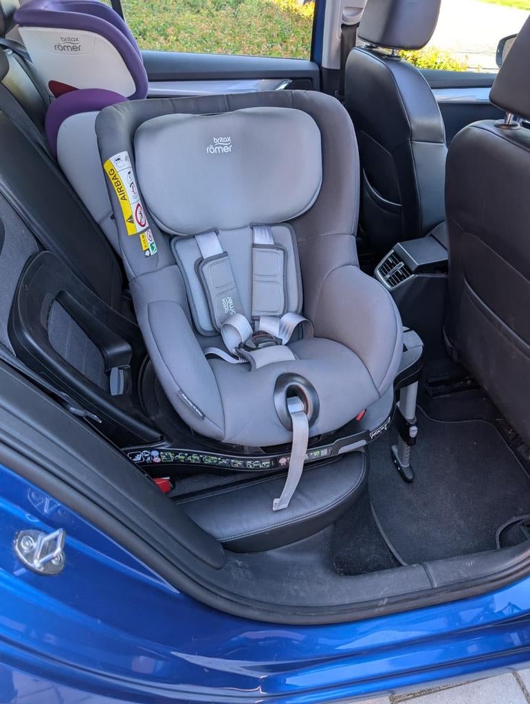 Britax Römer Dualfix Isofix M i-size 360 autostoel, Ophalen, Romer, 9 t/m 18 kg, Zo goed als nieuw