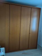 Hulsta kleerkast, 2 nachtkastjes en spiegel, Ophalen of Verzenden, Gebruikt, Tweepersoons