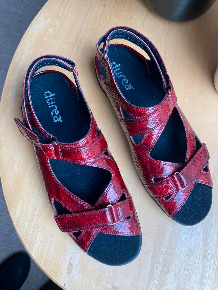 Durea sandalen rood H7, Kleding | Dames, Schoenen, Zo goed als nieuw, Sandalen of Muiltjes, Rood, Ophalen of Verzenden