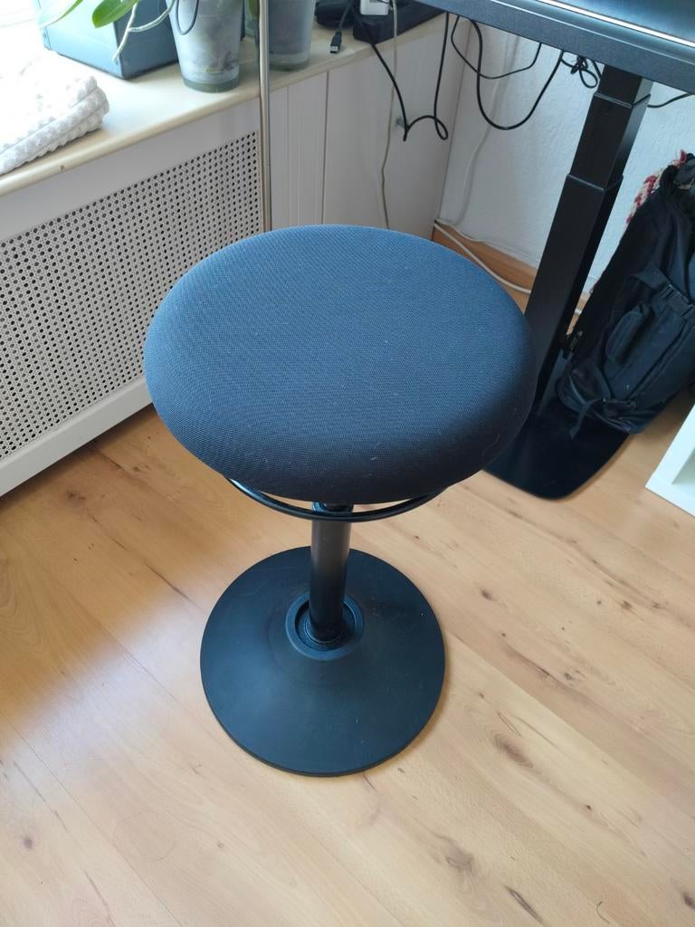 Ergonomische Wobble Kruk - Zo goed als nieuw, verstelbaar, Ophalen, Zwart, Zo goed als nieuw, Bureaukruk