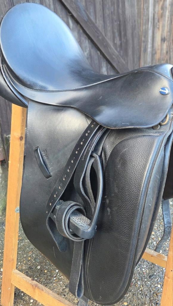 Euroriding Diamant dressuurzadel 17 inch, Dieren en Toebehoren, Paarden en Pony's | Zadels, Ophalen, Gebruikt, Dressuur