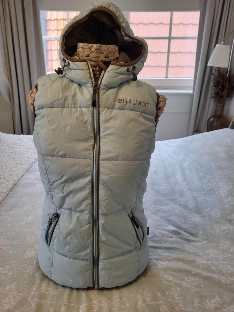 Brunotti ijsblauwe bodywarmer mt m, Kleding | Dames, Bodywarmers, Maat 38/40 (M), Blauw, Ophalen of Verzenden, Brunotti