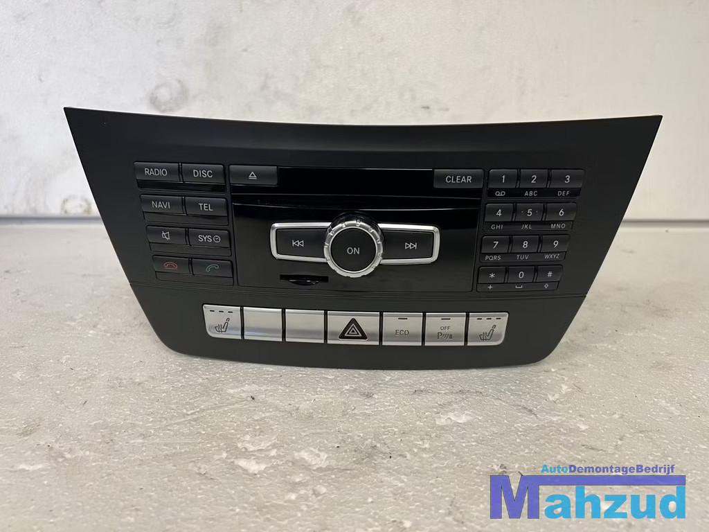 MERCEDES C-KLASSE W204 Navigatie radio middenconsole 2010-20, Gebruikt, Mercedes-Benz AG, Mercedes-Benz, Ophalen of Verzenden