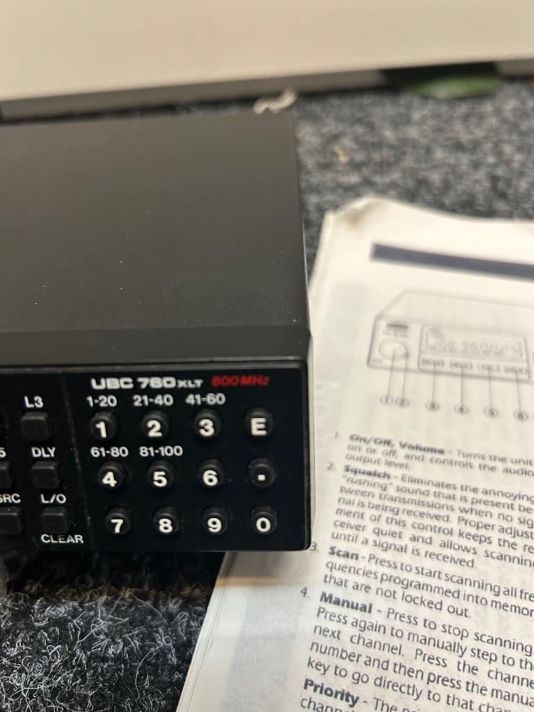 Scanners, Ophalen of Verzenden, Gebruikt, 500 kanalen of meer