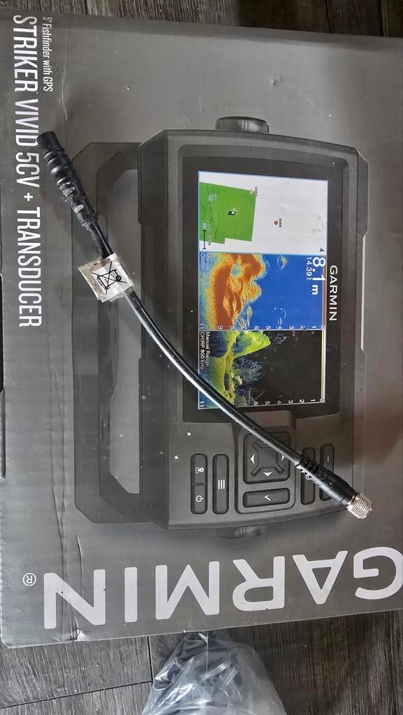 Garmin STRIKER VIVID 5cv Fishfinder met GPS en Transducer, Watersport en Boten, Navigatiemiddelen en Scheepselektronica, Nieuw