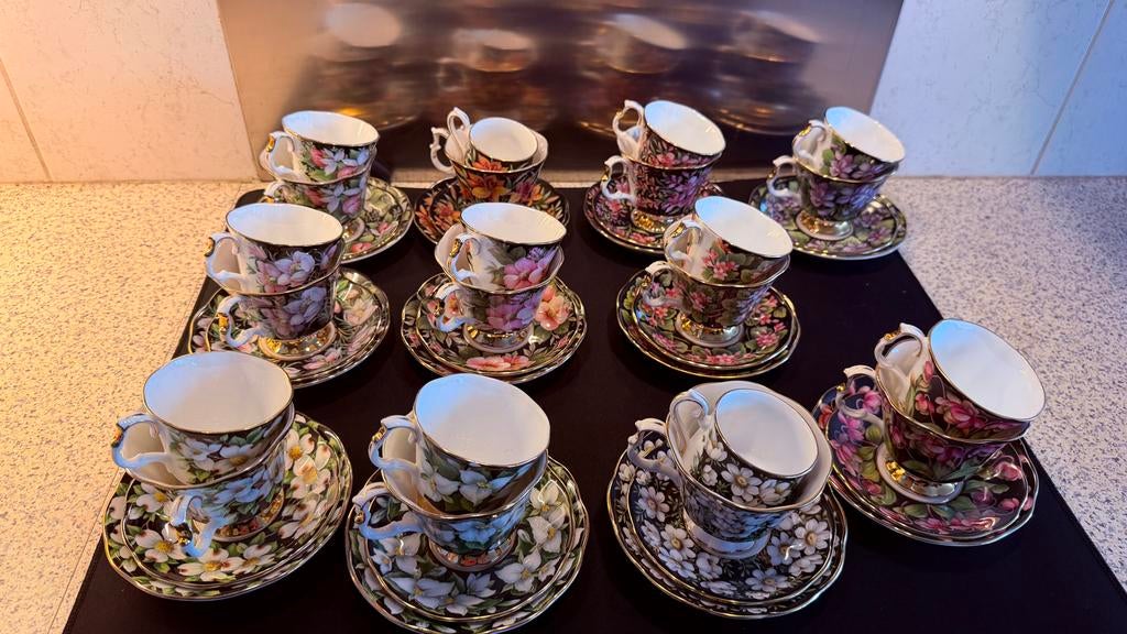 22 Royal Albert Provincial Flowers Kopjes - Uniek & Klassiek, Ophalen