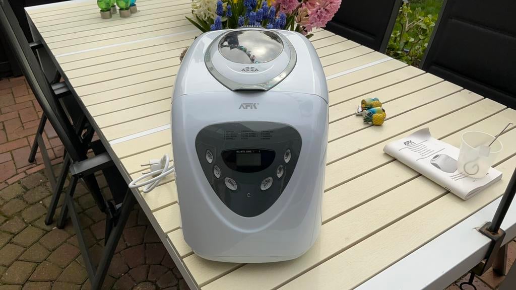 Broodbakmachine AFK type BM 2, Witgoed en Apparatuur, Ophalen, Zo goed als nieuw