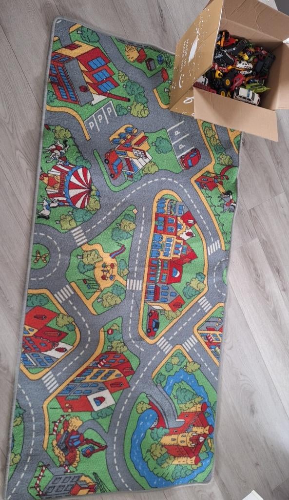 Autokleed met auto's, Ophalen, Zo goed als nieuw