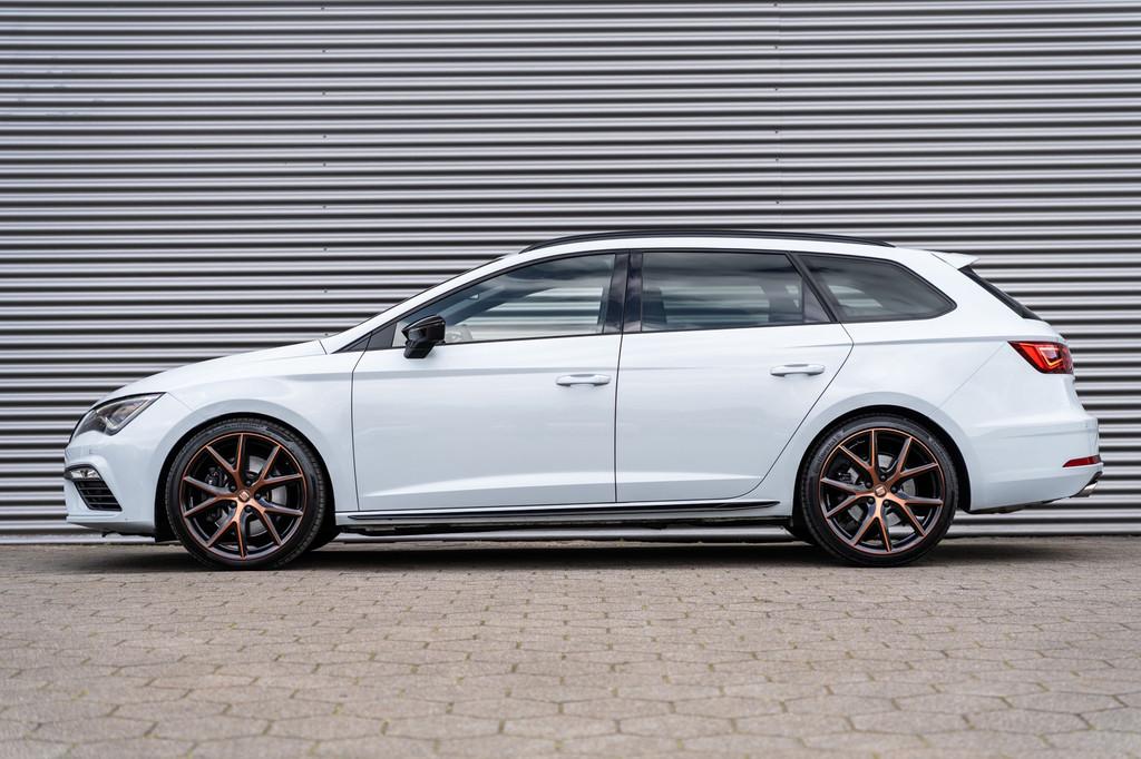 SEAT Leon ST 2.0 TSI CUPRA 4DRIVE DYNAMIC GREY PANO BEATS, Voorwielaandrijving, 15 km/l, Gebruikt, Zwart