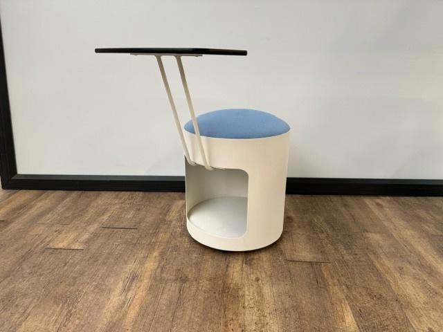 Verrijdbare poef met opberg vak en tafeltje, Huis en Inrichting, Banken | Voetenbanken en Poefen, Minder dan 50 cm, Minder dan 50 cm