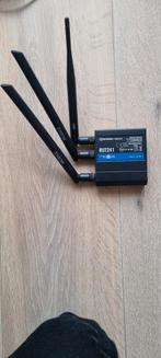 Teltonika RUT241 4G LTE Router - Zo goed als nieuw, Computers en Software, Ophalen of Verzenden, Zo goed als nieuw, Router, Teltonika