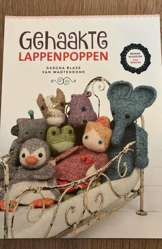 Gehaakte lappenpoppen. Sacha Blase van Wagtendonk, Boeken, Hobby en Vrije tijd, Zo goed als nieuw, Overige onderwerpen, Ophalen of Verzenden