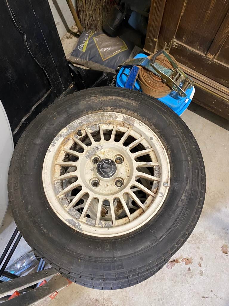 Velgen 4x100, Ophalen, Zo goed als nieuw