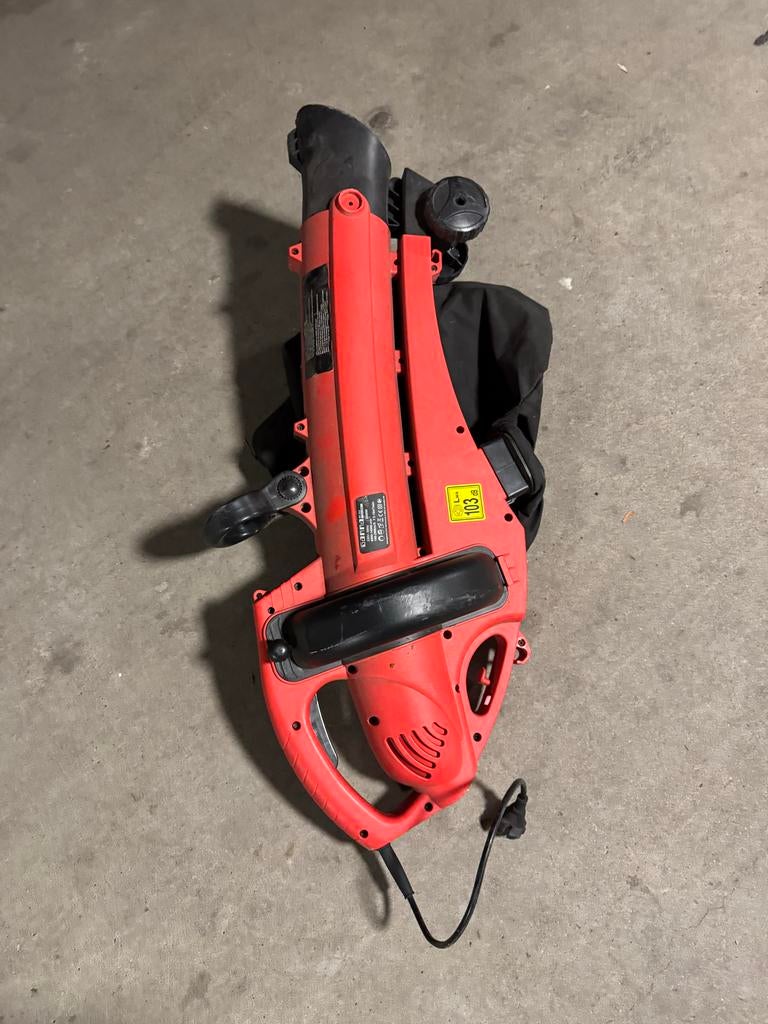 Elektrische Bladblazer met Zuig- en Versnipperfunctie, Tuin en Terras, Bladblazers, Ophalen, Gebruikt, Handgedragen, Met opvangzak