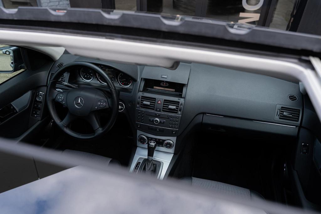 Mercedes-Benz C-klasse 180 CGI BlueE Avantg. PANO / NAVI / C, Automaat, Euro 5, Achterwielaandrijving, Gebruikt