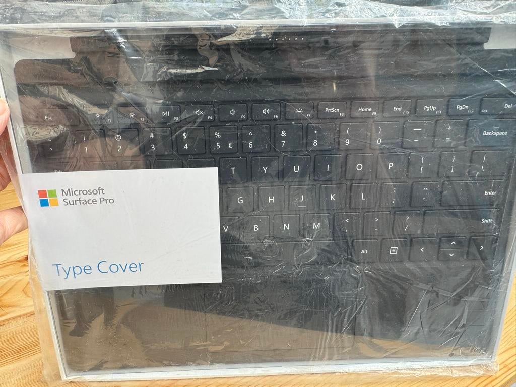 Microsoft Surface Pro Type Cover Toetsenbord - Nieuw, Computers en Software, Toetsenborden, Ophalen of Verzenden, Qwerty, Nieuw