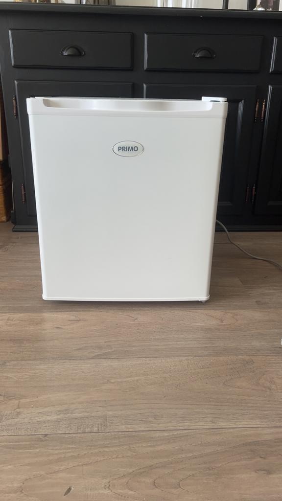 Mini koelkast, Ophalen, Minder dan 75 liter, Zonder vriesvak, Gebruikt