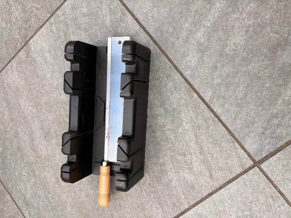 Verstekbak met zaag., Doe-het-zelf en Verbouw, Ophalen of Verzenden, Zo goed als nieuw