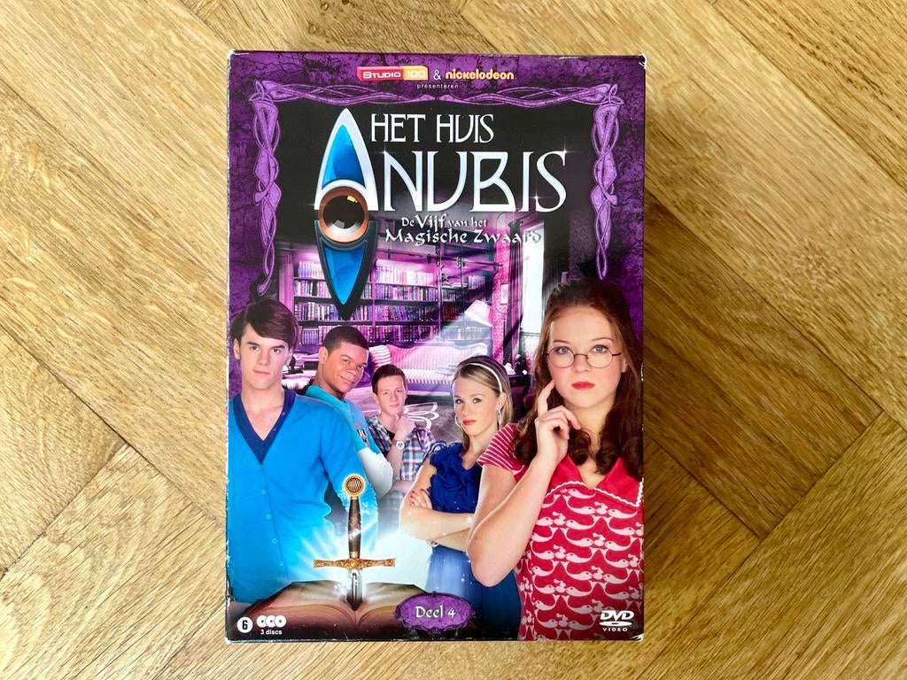 Huis Anubis: De Vijf van het Magische Zwaard - Deel 4 Box, Boxset, Ophalen of Verzenden, Zo goed als nieuw, Vanaf 6 jaar