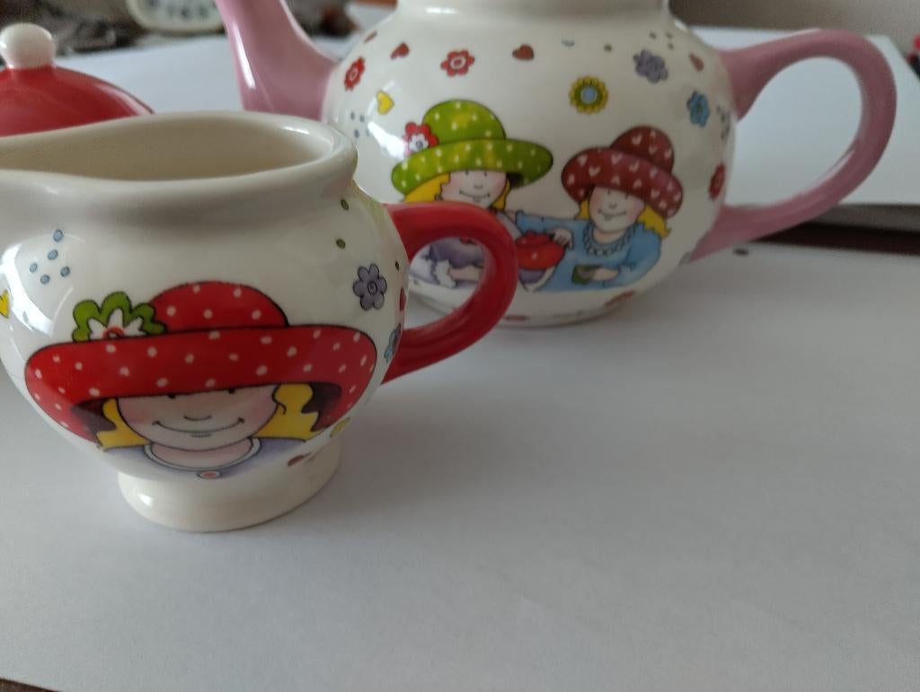 Thee servies voor kids, Ophalen, Nieuw, Overige stijlen, Kop(pen) en/of Schotel(s)