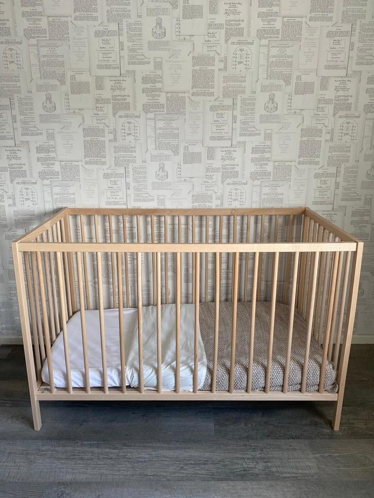 NIEUW bedje + commode Ikea SNIGLAR, Ophalen, Nieuw, Overige typen