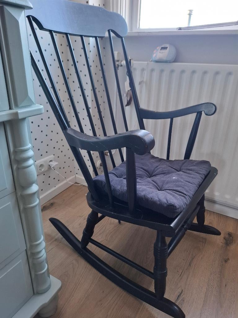 Schommelstoel, Ophalen, Gebruikt, Zwart, Eén