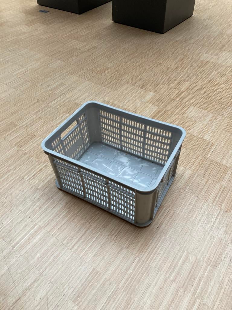 Kratten (30 stuks) te koop, Ophalen, Gebruikt, 40 tot 60 cm, 50 tot 75 cm