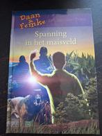 Jan van den Dool - Spanning in het maisveld, Boeken, Ophalen of Verzenden, Zo goed als nieuw, Jan van den Dool
