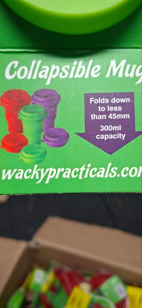 Doos met vouwbare bekers en drinkbak dieren., Ophalen, Nieuw