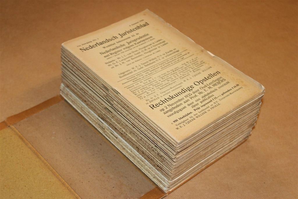 Nederlandsch Juristenblad [1936] — Jaargang 11 — Zeldzaam, Ophalen of Verzenden, Gelezen