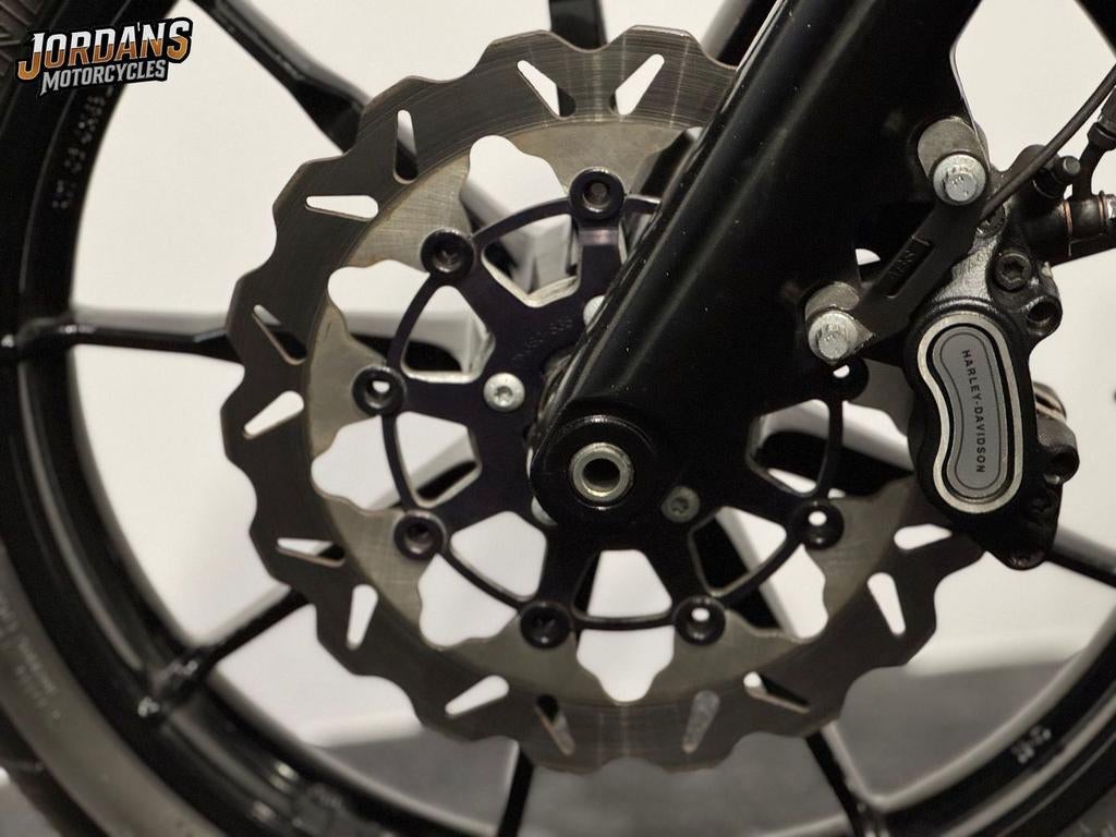 HARLEY-DAVIDSON SOFTAIL STREET BOB FXBB CLUBSTYLE (bj 2018), HARLEY-DAVIDSON, Chopper, Bedrijf, Onbekend