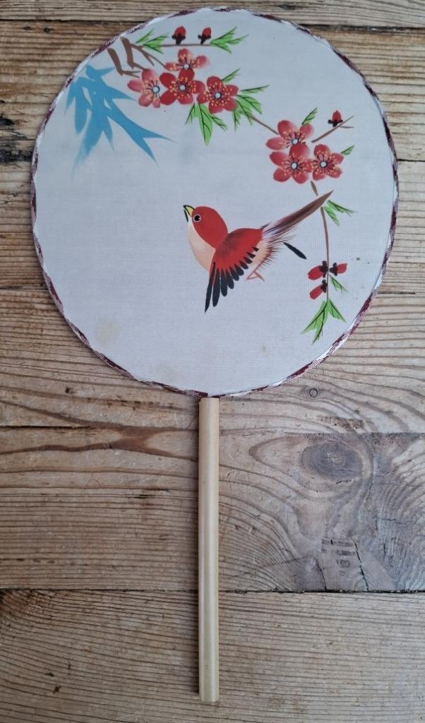 Handbeschilderde vintage zijde waaier met vogel en bloesem, Ophalen of Verzenden