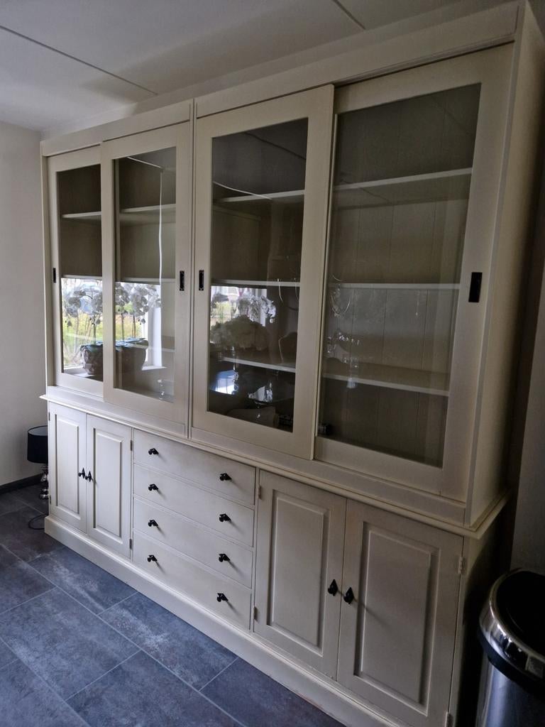 Buffet kast creme kleur in goede staat, Ophalen, Gebruikt, 25 tot 50 cm, 200 cm of meer