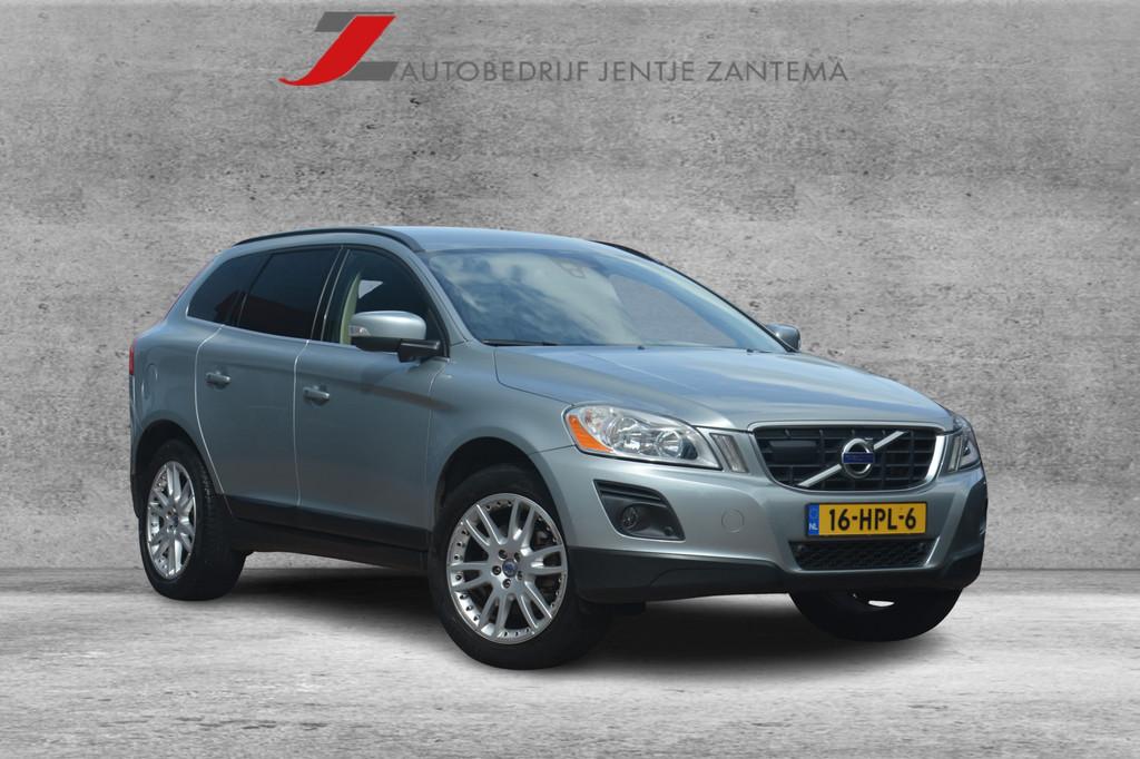 Volvo XC60 2.4 D5 AWD Momentum | ACC | Parkeersensoren | BLI, Auto's, Automaat, 1716 kg, Gebruikt, Zwart