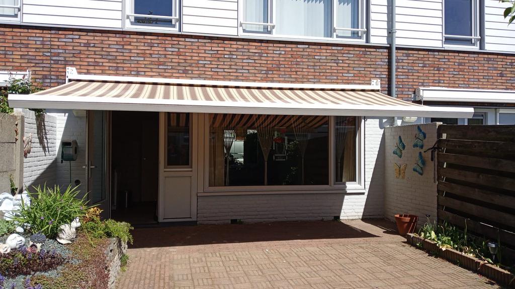 Elektrisch zonnescherm 535x280cm - Knikarmscherm, Gebruikt, 450 cm of meer, Elektrisch, Ophalen of Verzenden