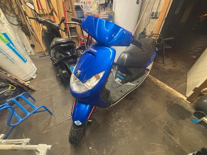 Peugeot Vivacity 2 takt, Fietsen en Brommers, Scooters | Peugeot, Zo goed als nieuw, Vivacity, Maximaal 45 km/u, Tweetakt, Ophalen