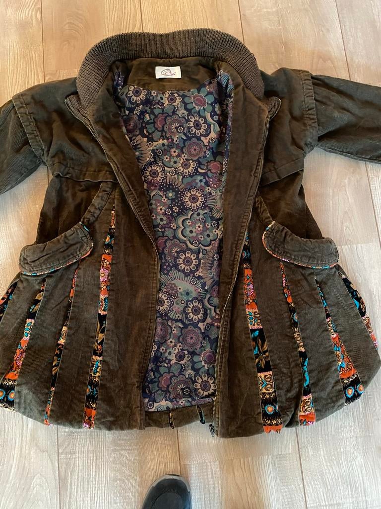Unieke Corduroy Jas met Bloemenprint Voering, Kleding | Dames, Jassen | Zomer, Ophalen of Verzenden, Gedragen, Maat 42/44 (L)