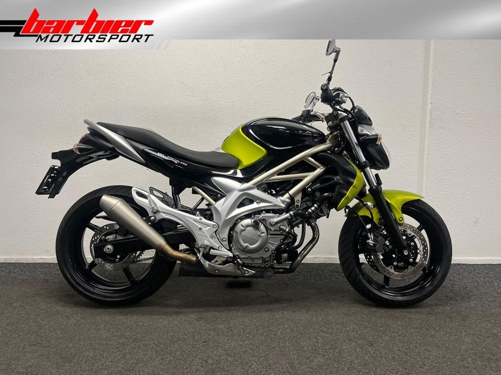 Suzuki GLADIUS 650 LEASE VOORDELIG!, Suzuki, 2 cilinders, Motorrijbewijs A, Bedrijf