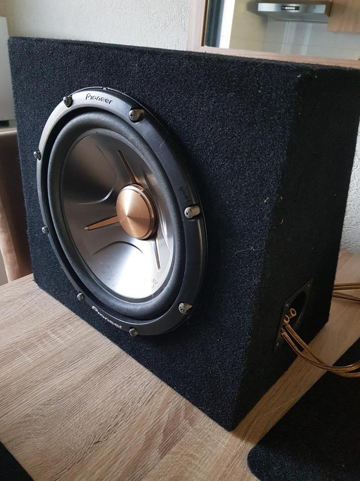 Pioneer TS-W1201DVC subwoofer + kist, Auto diversen, Autospeakers, Zo goed als nieuw, Ophalen