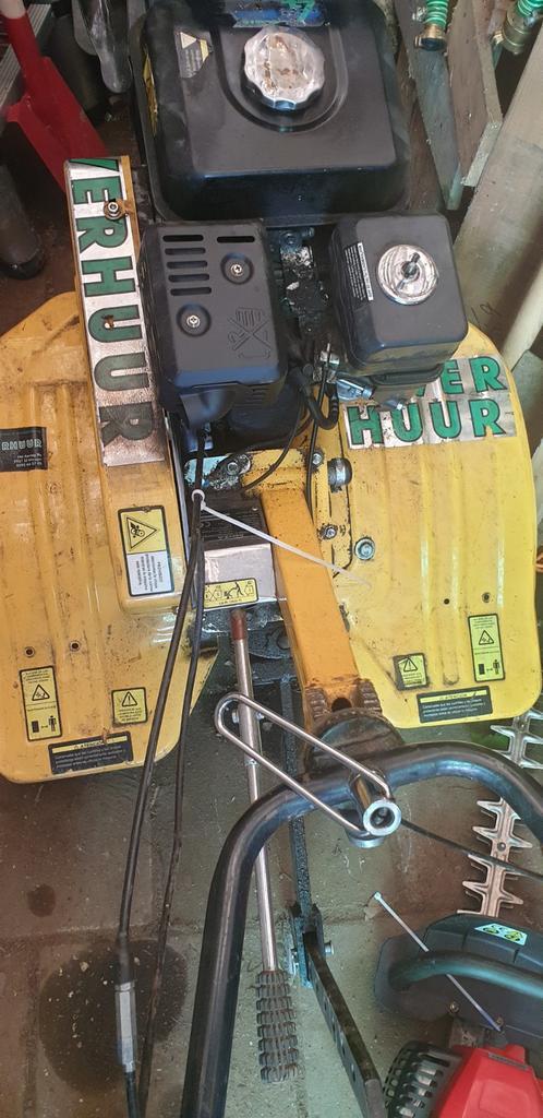 Tuinfreesmachine met voor- en achteruit - Werkt perfect!, Tuin en Terras, Overige Tuin en Terras, Gebruikt, Ophalen of Verzenden