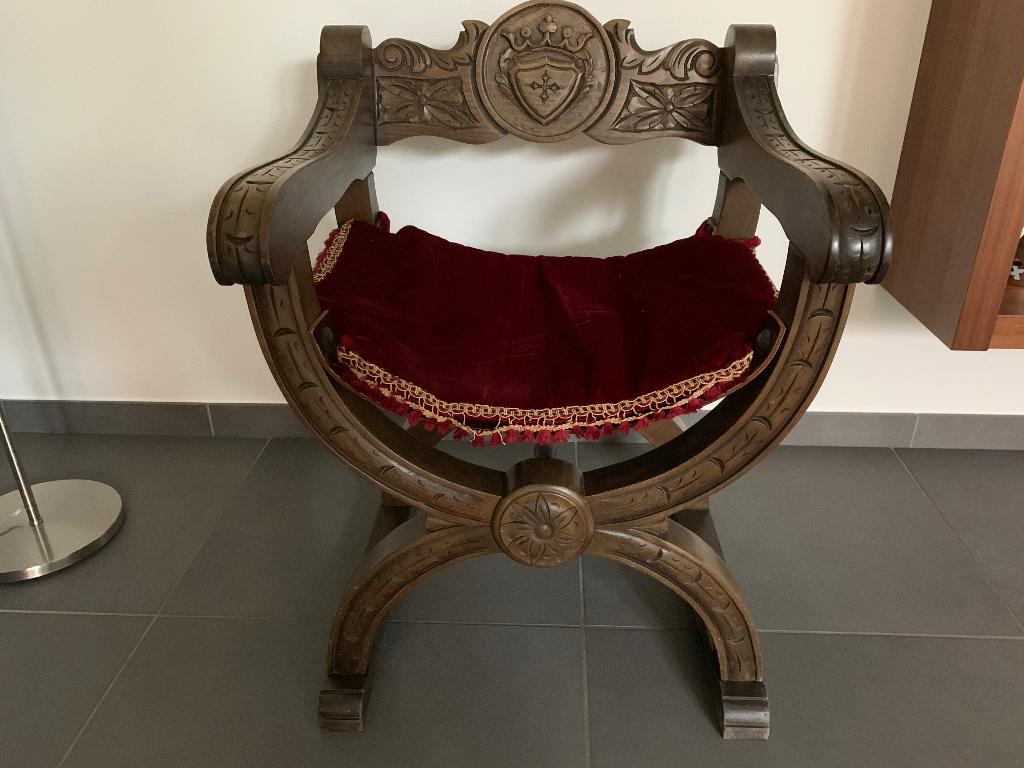 Antieke Spaanse stoel, Antiek en Kunst, Antiek | Meubels | Stoelen en Banken, Ophalen